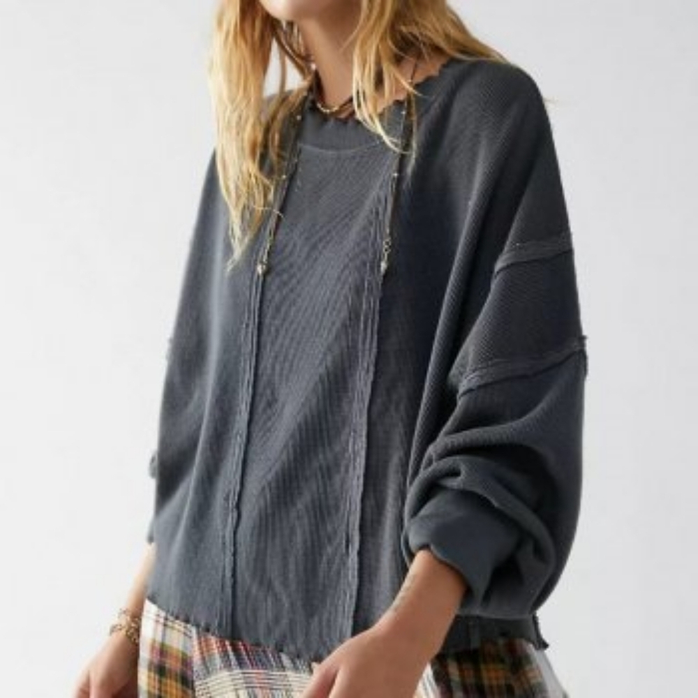 We The Free Gray Long Sleeve Top